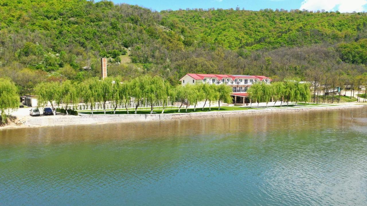 Vega Resort Restaurant & Lodge Orşova Exteriör bild