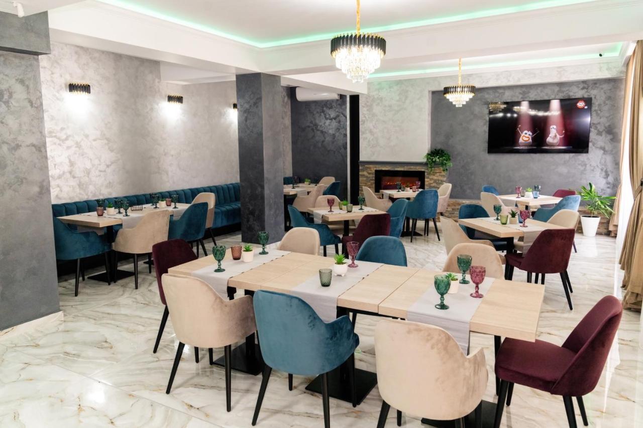 Vega Resort Restaurant & Lodge Orşova Exteriör bild