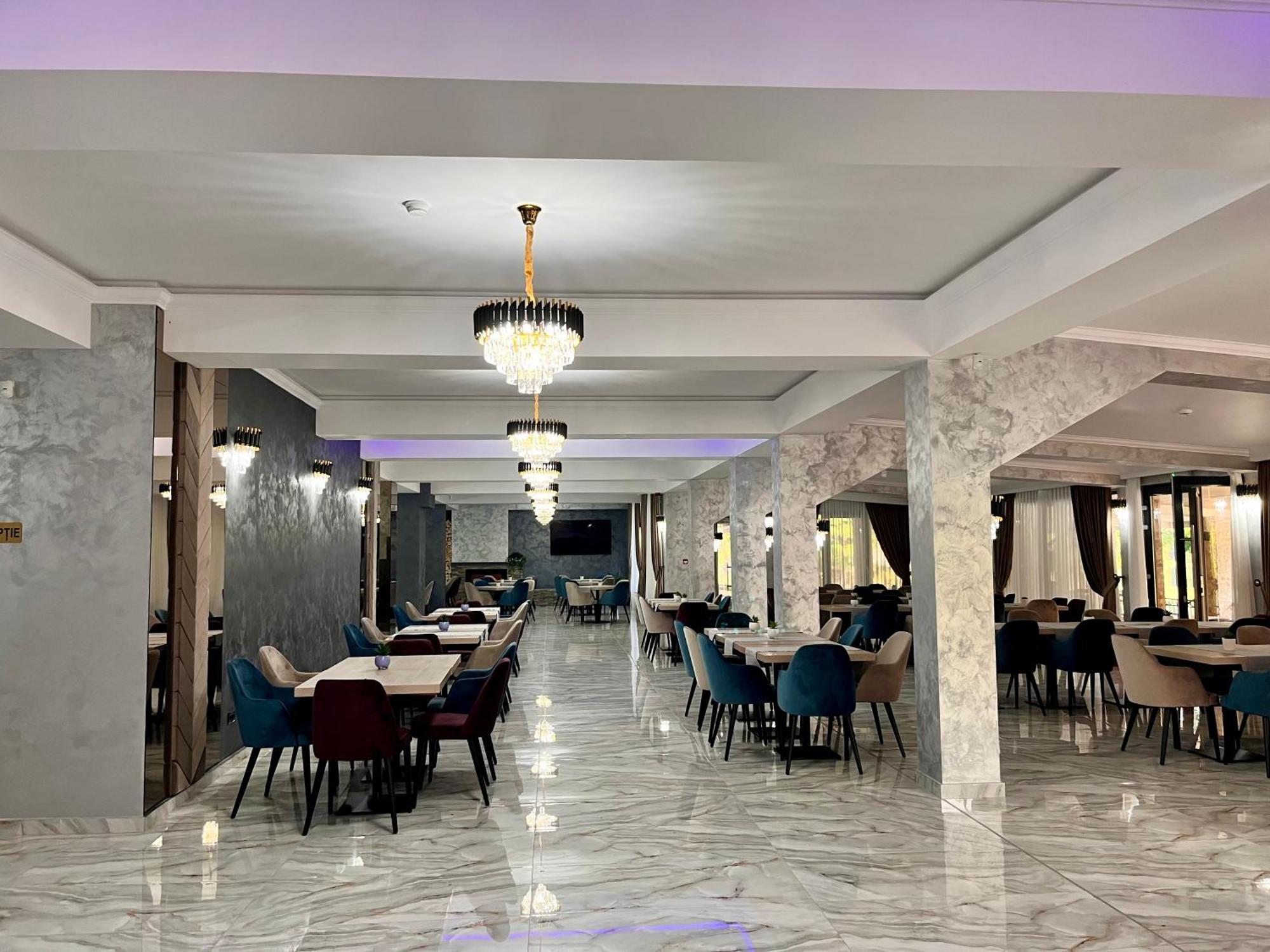 Vega Resort Restaurant & Lodge Orşova Exteriör bild