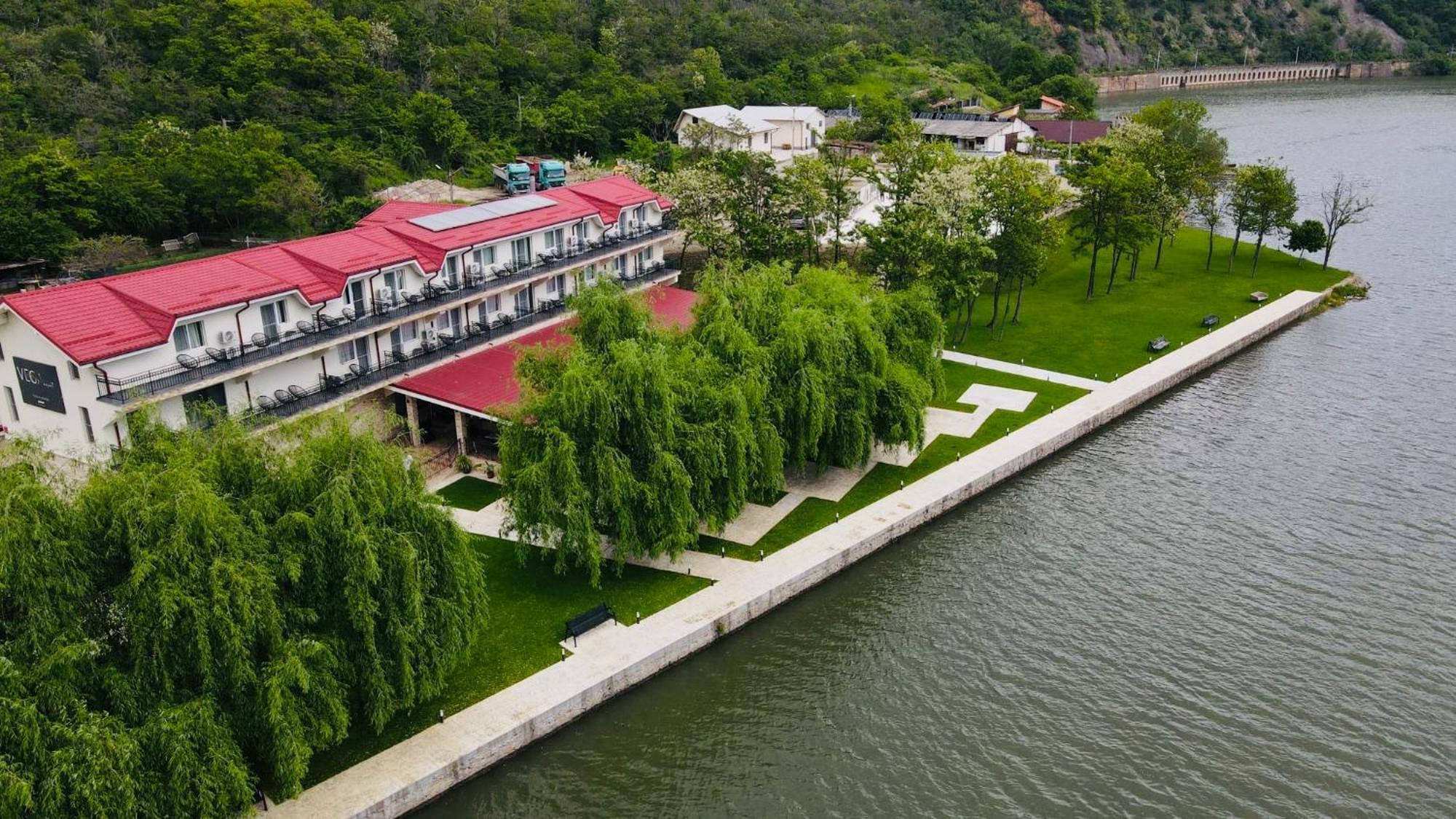 Vega Resort Restaurant & Lodge Orşova Exteriör bild